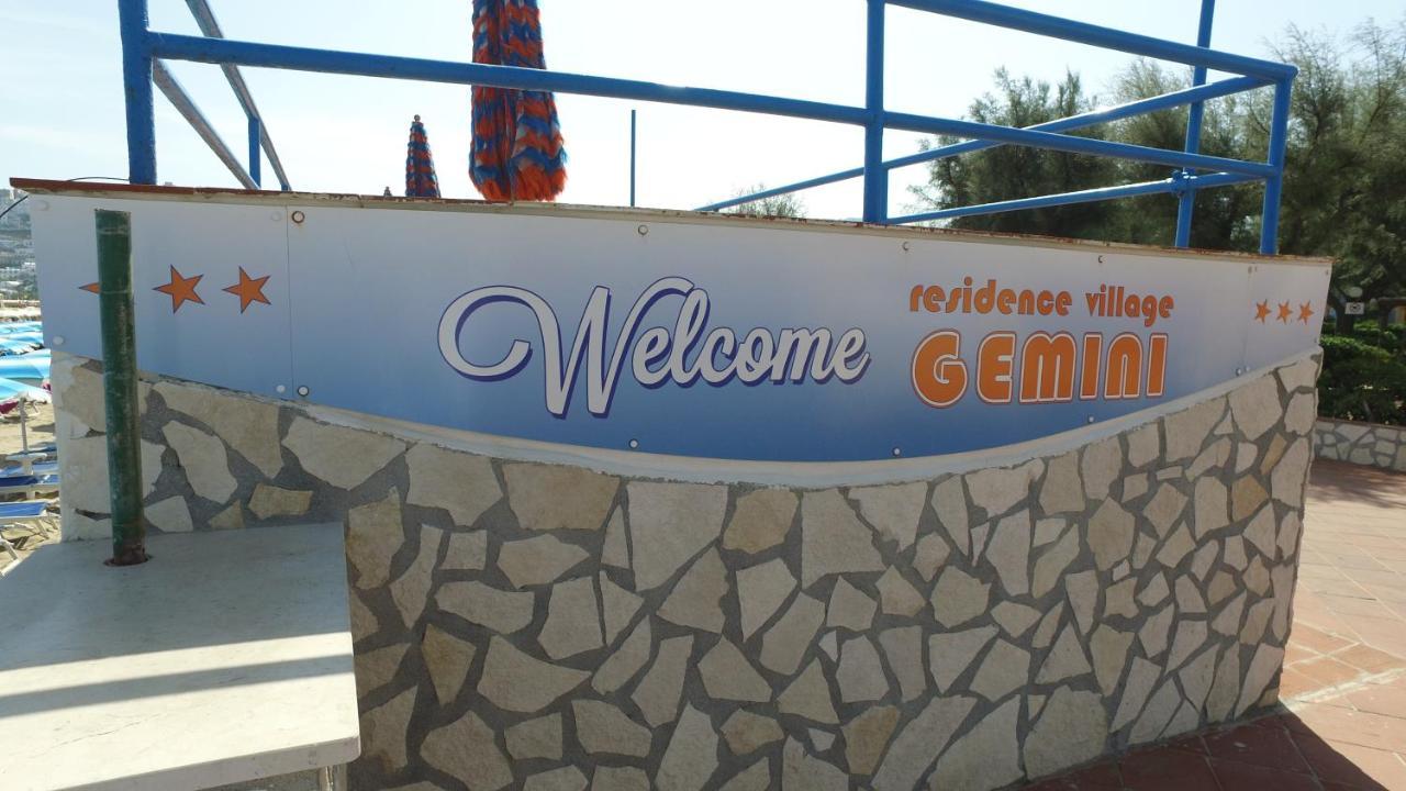 Village GEMINI Peschici Exteriör bild